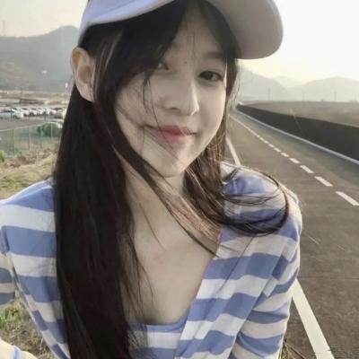 小鱼莉莉
